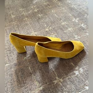 L’Intervalle Block Heel Yellow Suede Shoes